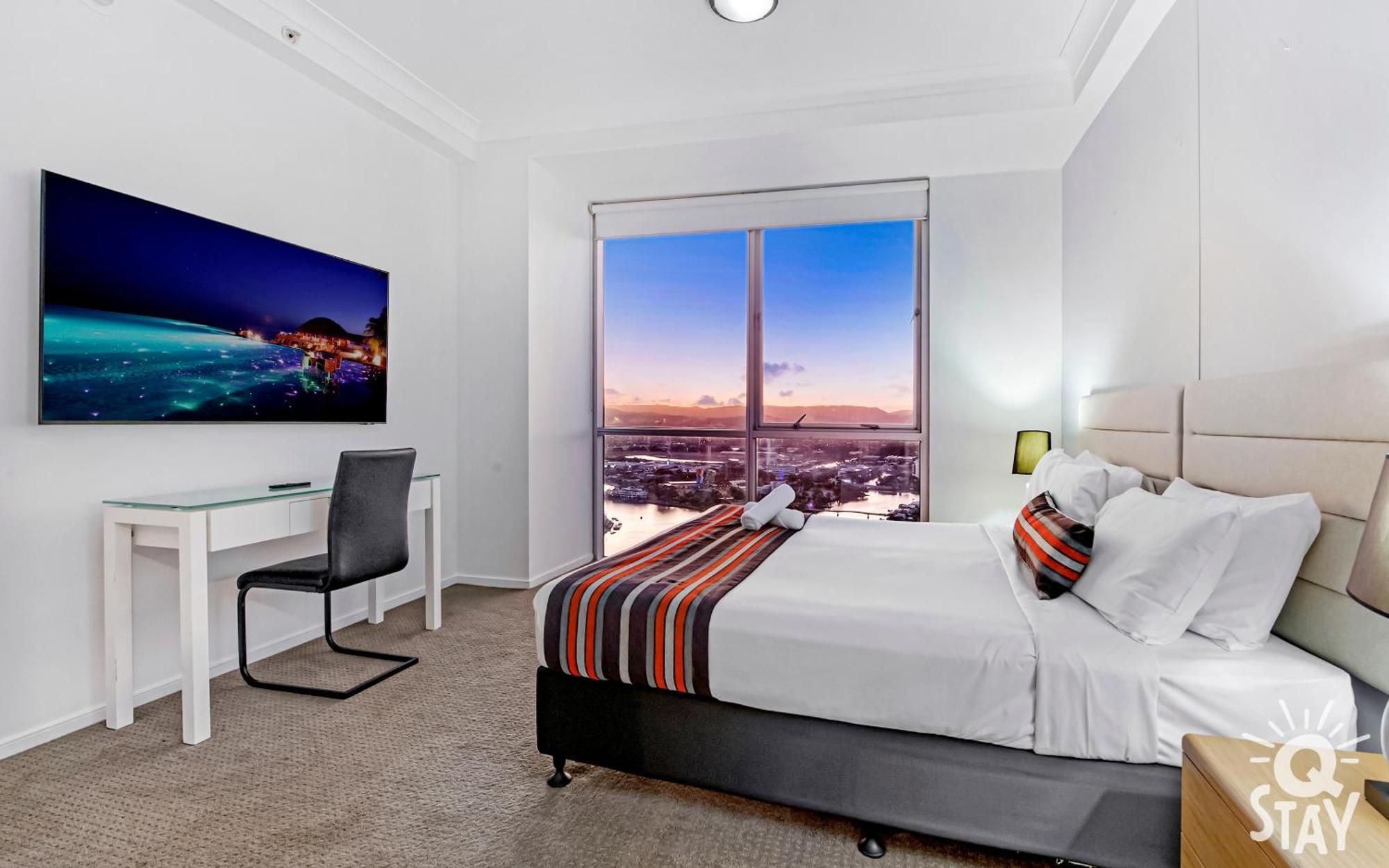 Chevron Renaissance Ocean View - Q Apartment Gold Coast