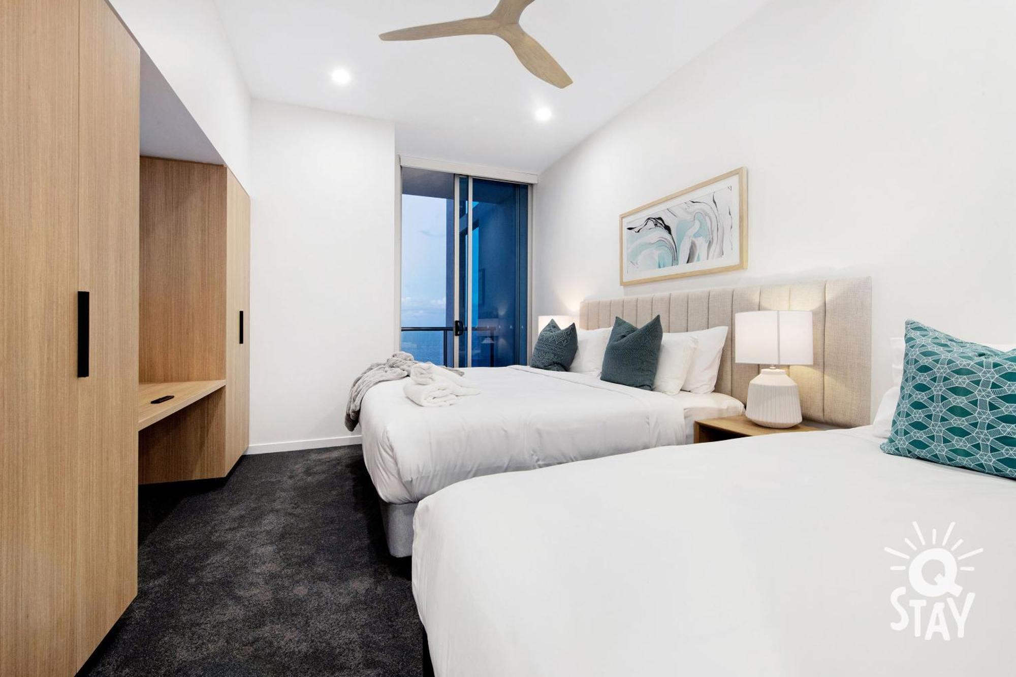 Chevron Renaissance Ocean View - Q Apartment
