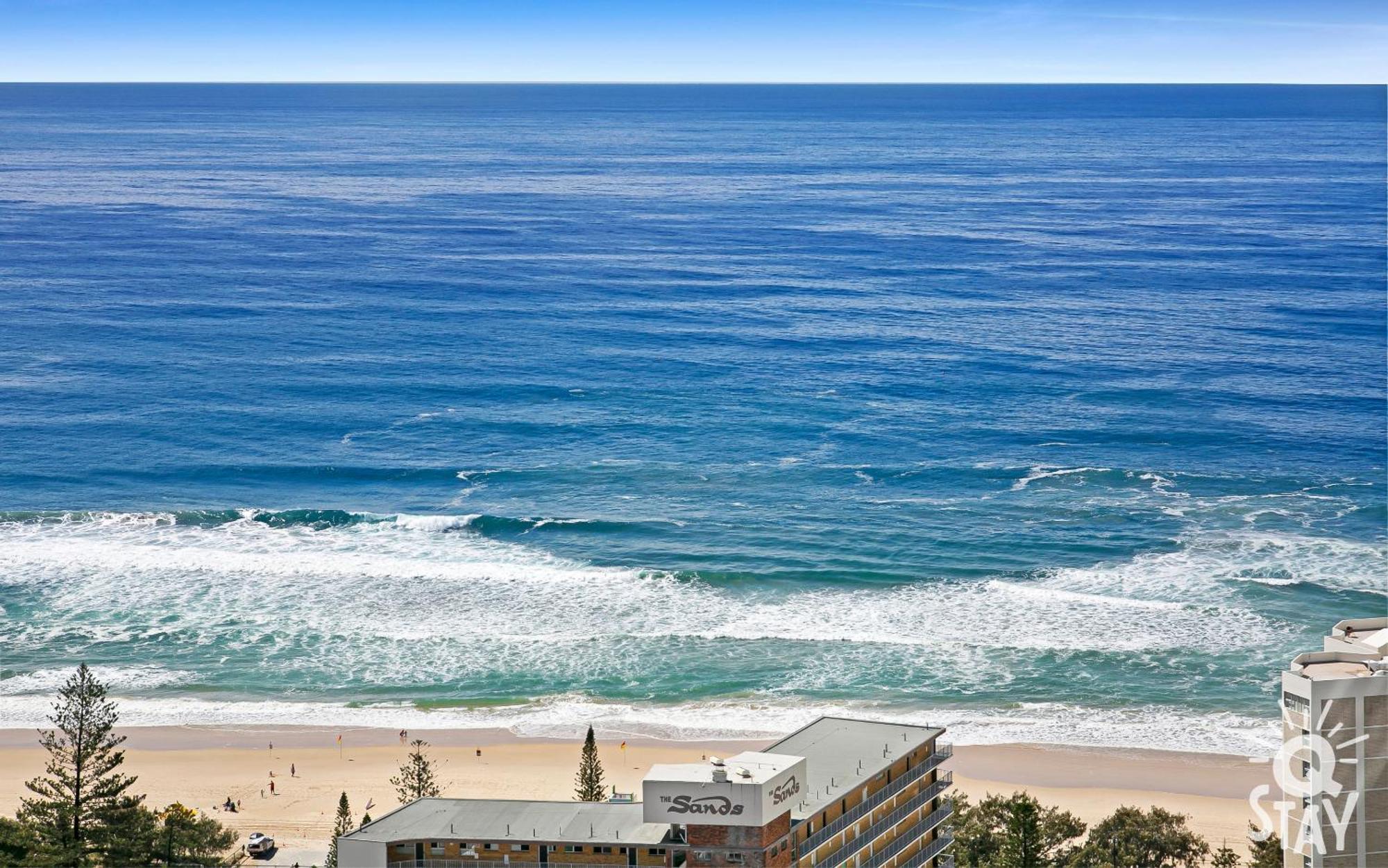 Chevron Renaissance Ocean View - Q * Gold Coast