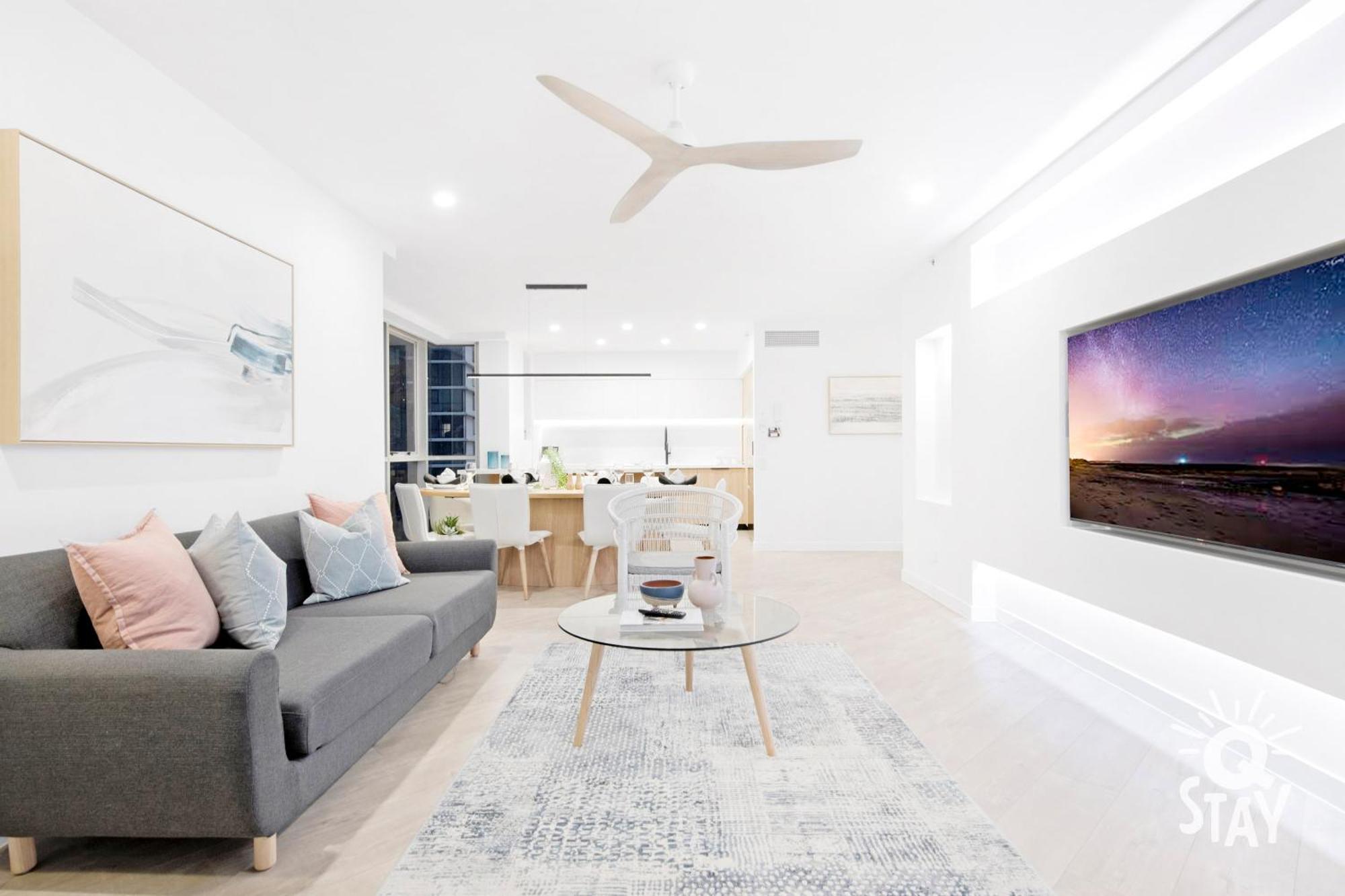 Chevron Renaissance Ocean View - Q Gold Coast
