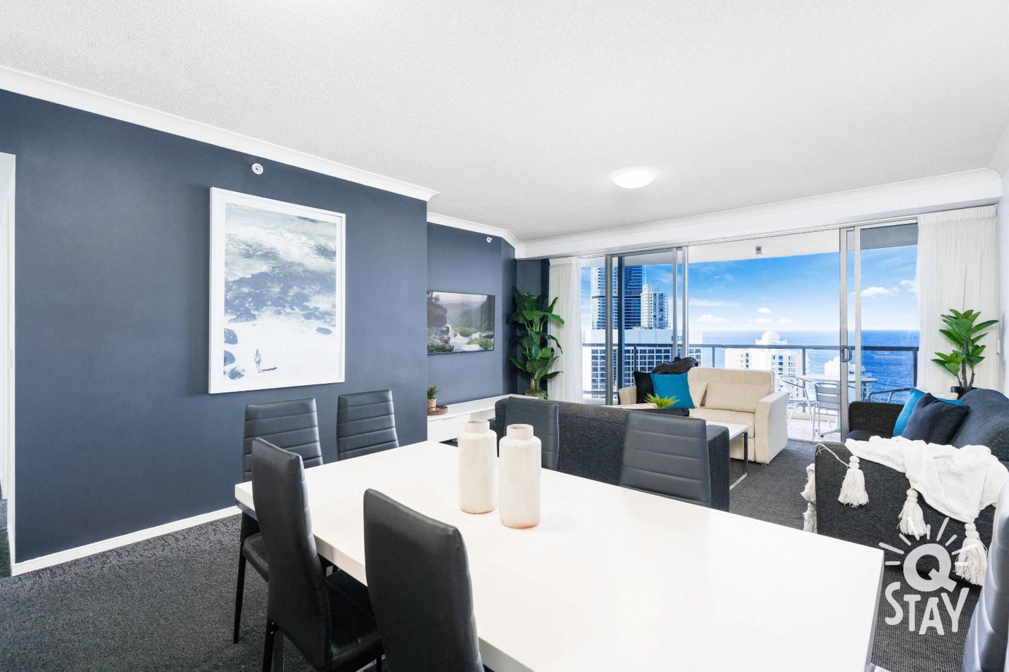 Chevron Renaissance Ocean View - Q Gold Coast