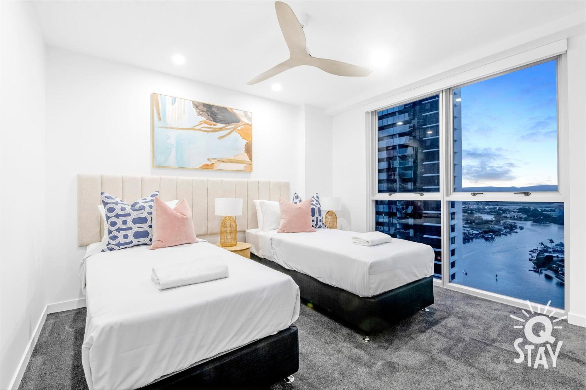Chevron Renaissance Ocean View - Q Apartment *