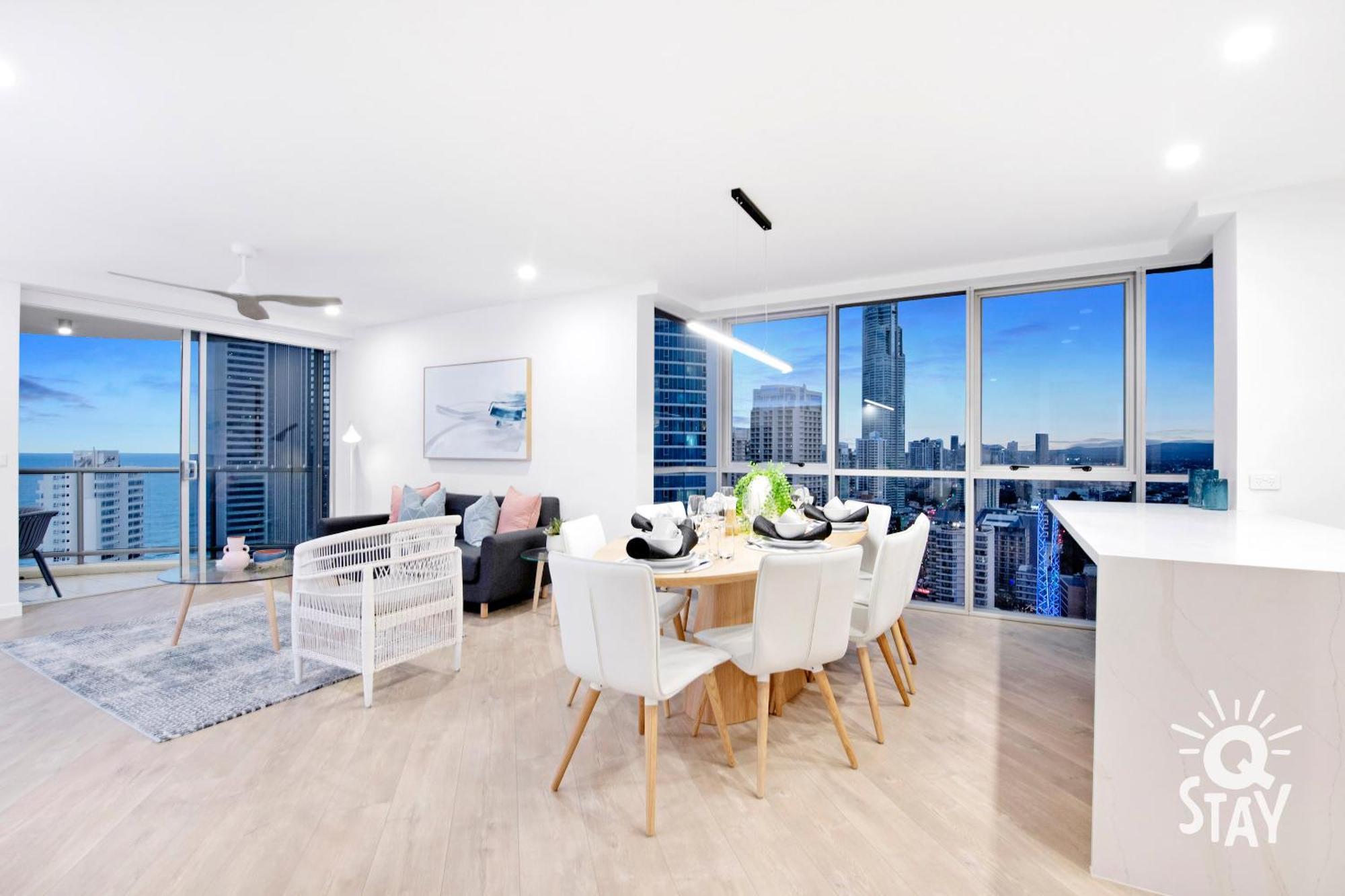 Chevron Renaissance Ocean View - Q * Gold Coast